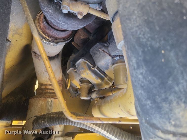 image for item DS5147 2004 Caterpillar  990 Series II wheel loader