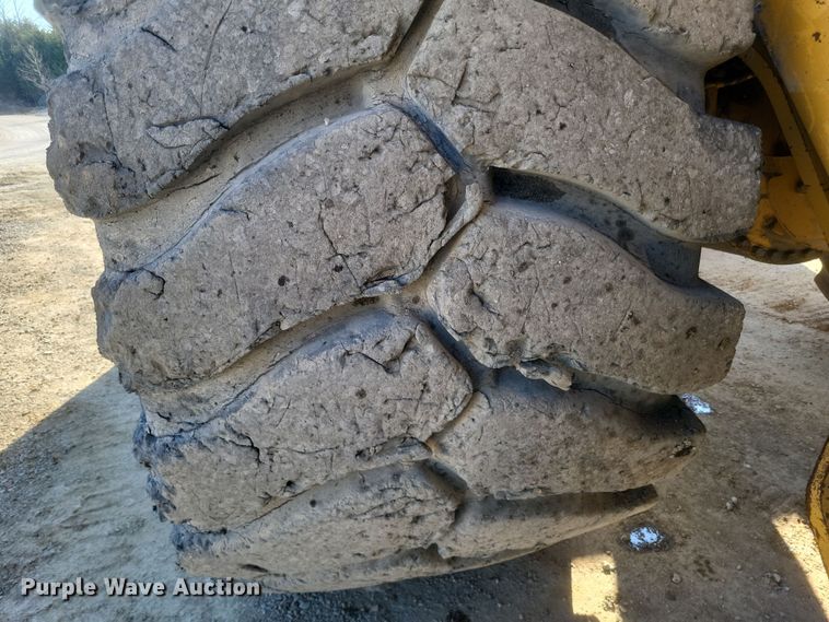 image for item DS5147 2004 Caterpillar  990 Series II wheel loader