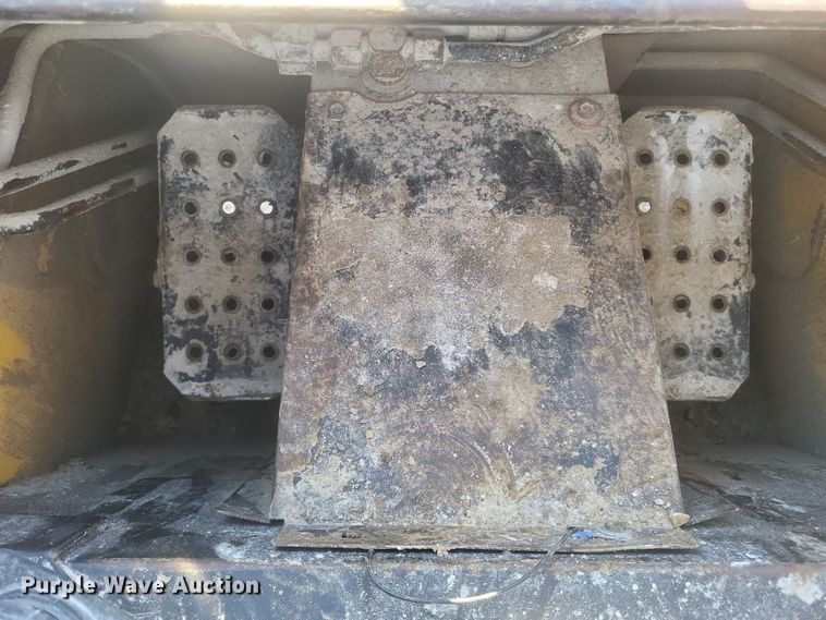 image for item DS5149 John Deere  250 skid steer loader