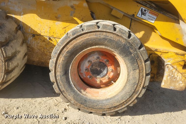 image for item DS5149 John Deere  250 skid steer loader