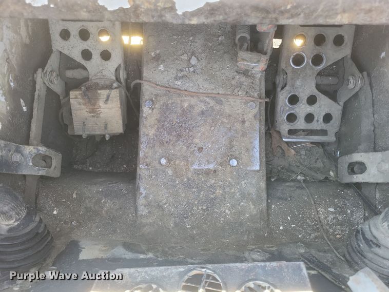 image for item DS5150 1996 Bobcat  763 skid steer loader