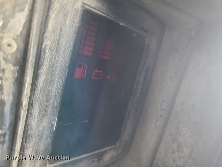 image for item DS5150 1996 Bobcat  763 skid steer loader