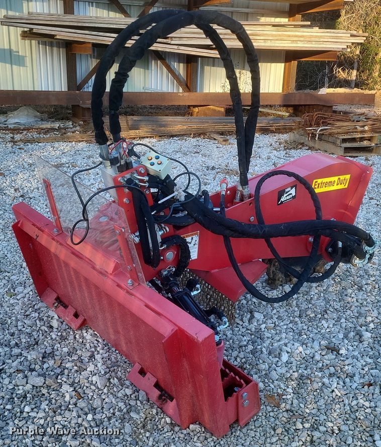 image for item DS5154 2024 Handy HSG31 skid steer stump grinder