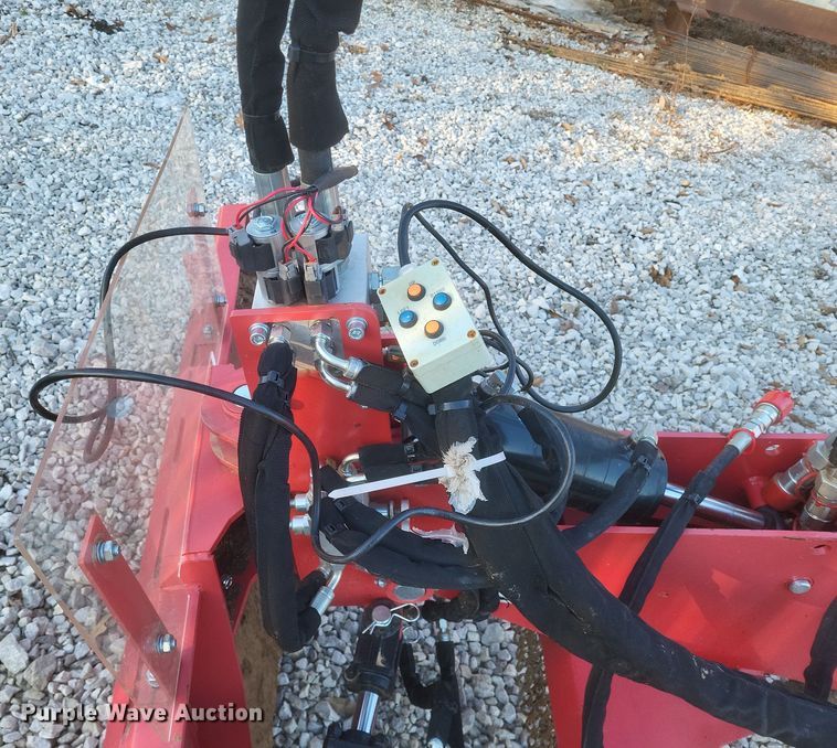 image for item DS5154 2024 Handy HSG31 skid steer stump grinder