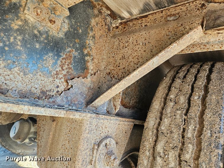 image for item DS6487 2007 Great Dane  GPMW5353 drop deck trailer