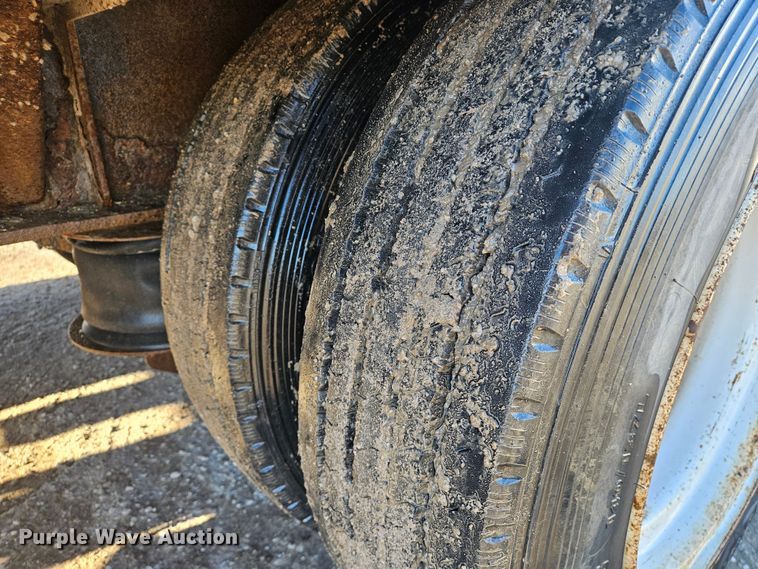 image for item DS6487 2007 Great Dane  GPMW5353 drop deck trailer