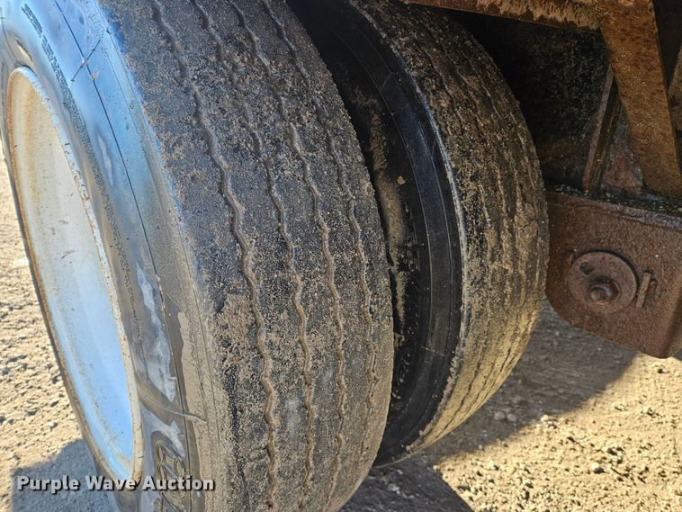 image for item DS6487 2007 Great Dane  GPMW5353 drop deck trailer