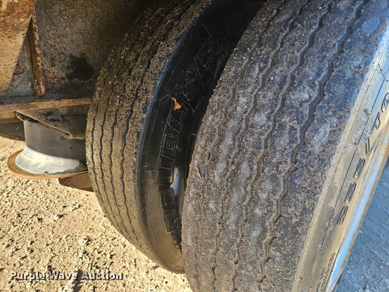 image for item DS6487 2007 Great Dane  GPMW5353 drop deck trailer