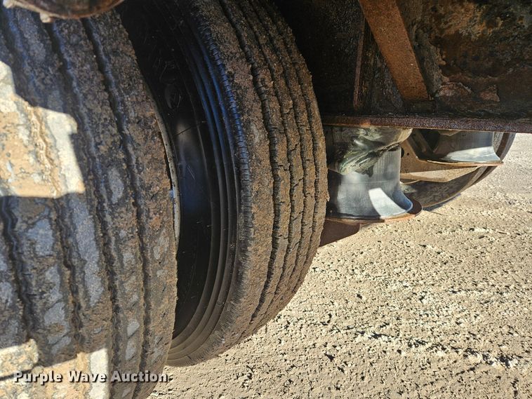 image for item DS6487 2007 Great Dane  GPMW5353 drop deck trailer