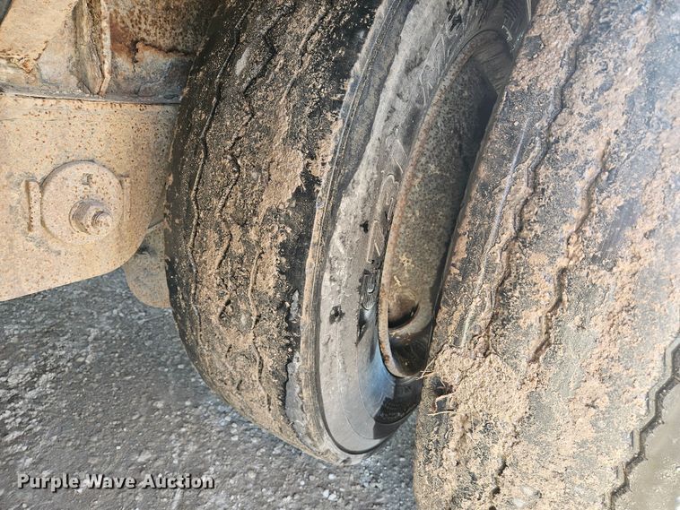 image for item DS6487 2007 Great Dane  GPMW5353 drop deck trailer