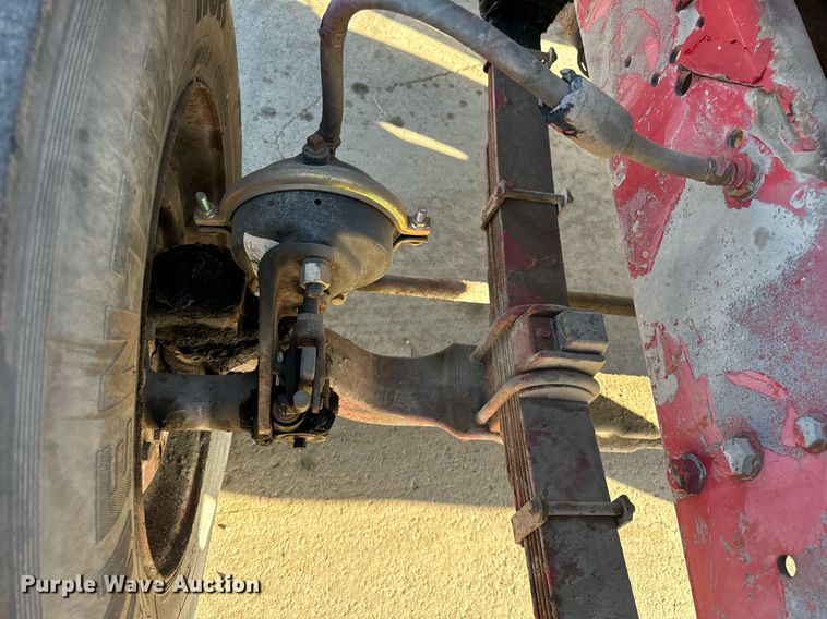 image for item DT2031 1997 Ford  LNT8000 flatbed truck with crane