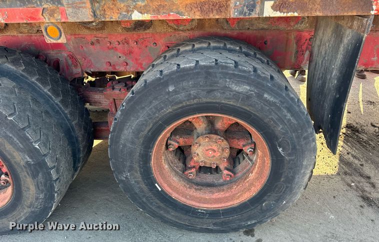 image for item DT2031 1997 Ford  LNT8000 flatbed truck with crane