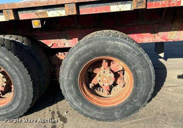 image for item DT2031 1997 Ford  LNT8000 flatbed truck with crane