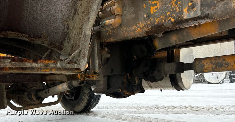 image for item DT2248 1998 Advance  C10335AT6810 ready mix truck