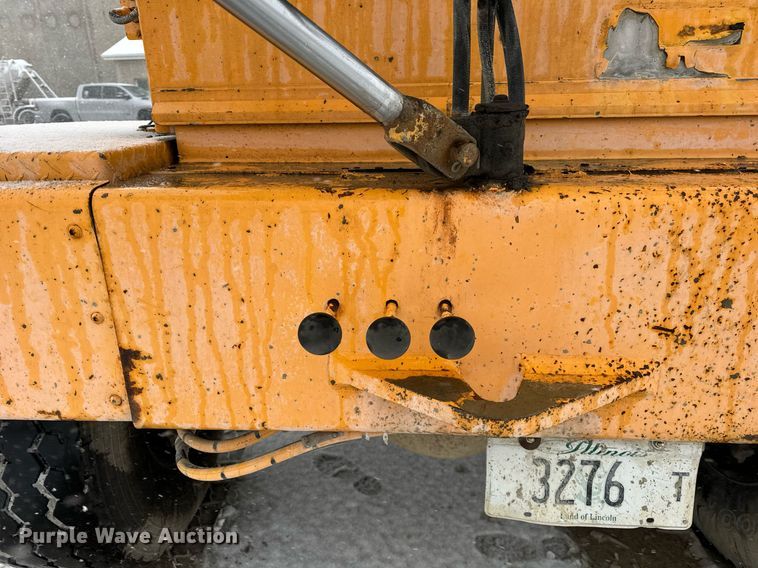 image for item DT2248 1998 Advance  C10335AT6810 ready mix truck