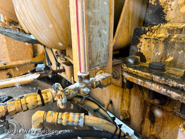 image for item DT2248 1998 Advance  C10335AT6810 ready mix truck