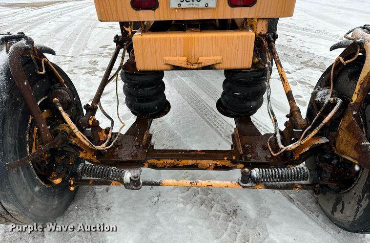 image for item DT2248 1998 Advance  C10335AT6810 ready mix truck