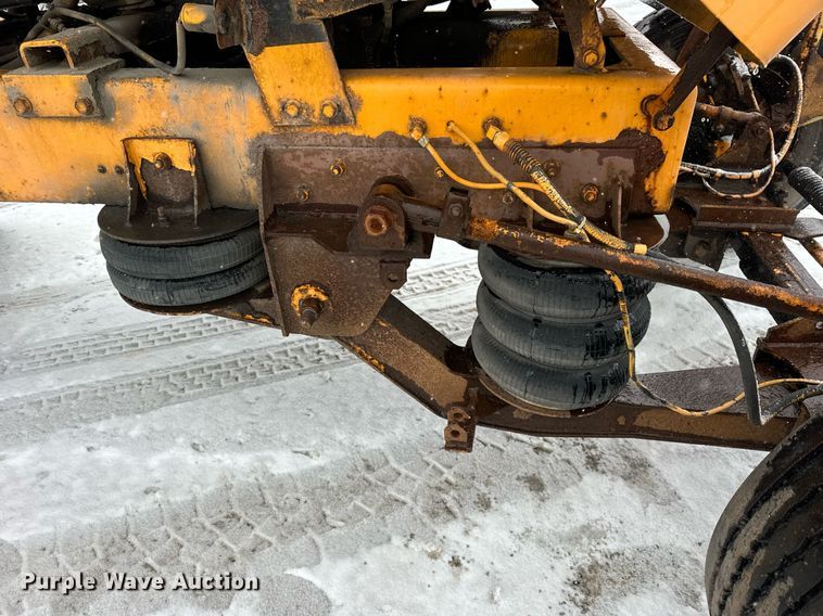 image for item DT2248 1998 Advance  C10335AT6810 ready mix truck