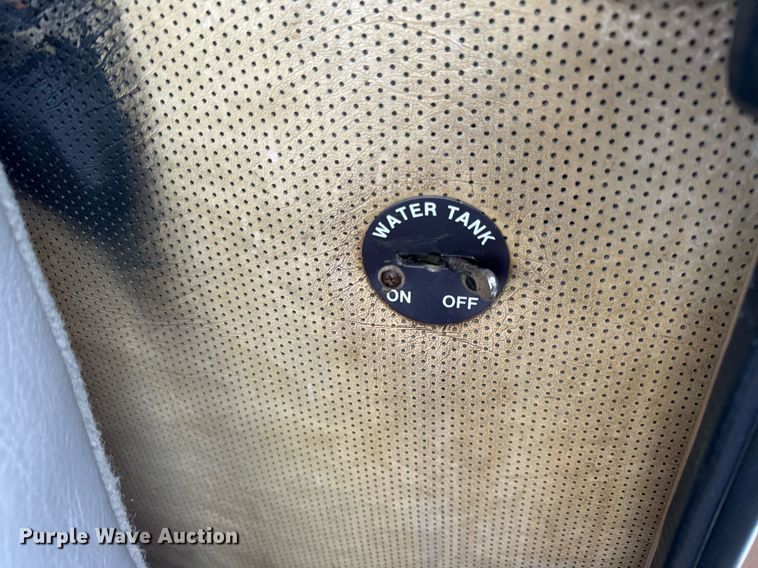 image for item DT2248 1998 Advance  C10335AT6810 ready mix truck