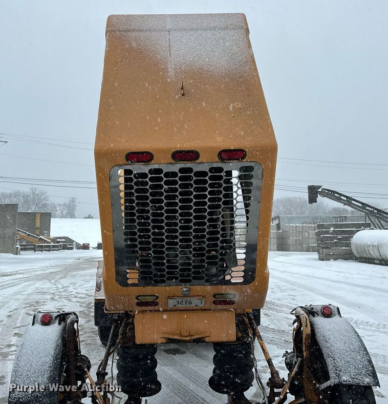 image for item DT2248 1998 Advance  C10335AT6810 ready mix truck