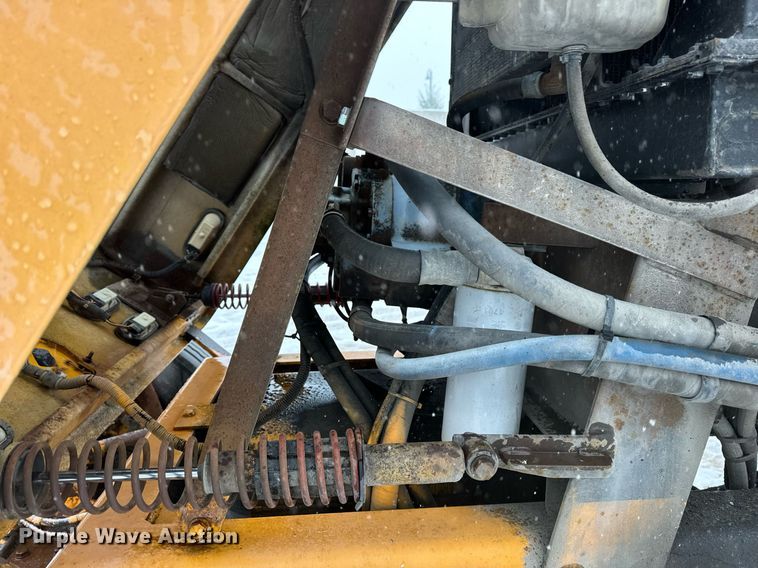 image for item DT2248 1998 Advance  C10335AT6810 ready mix truck