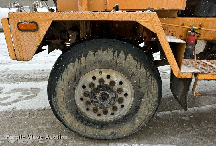 image for item DT2248 1998 Advance  C10335AT6810 ready mix truck