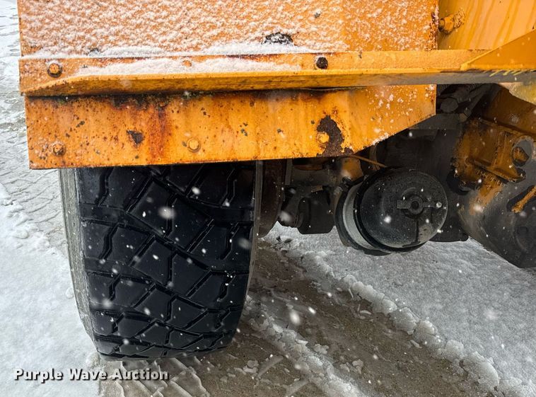 image for item DT2248 1998 Advance  C10335AT6810 ready mix truck