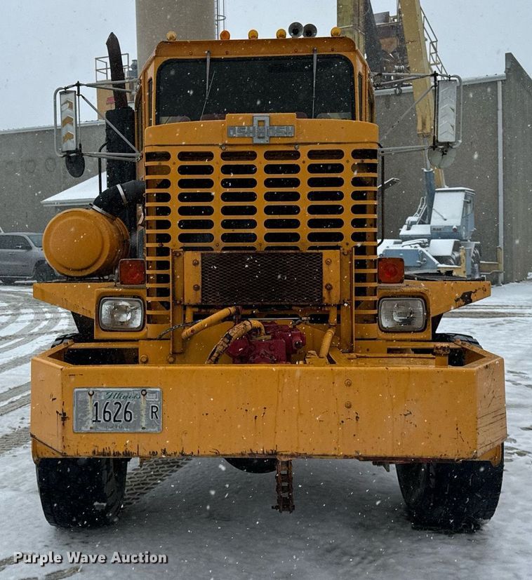 image for item DT2249 1988 Oshkosh  F-1840-SP ready mix truck