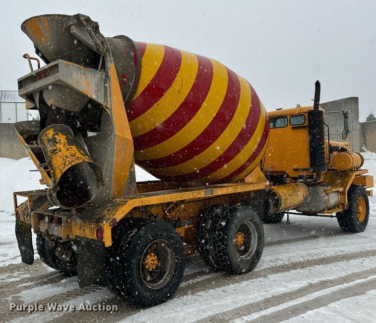 image for item DT2249 1988 Oshkosh  F-1840-SP ready mix truck