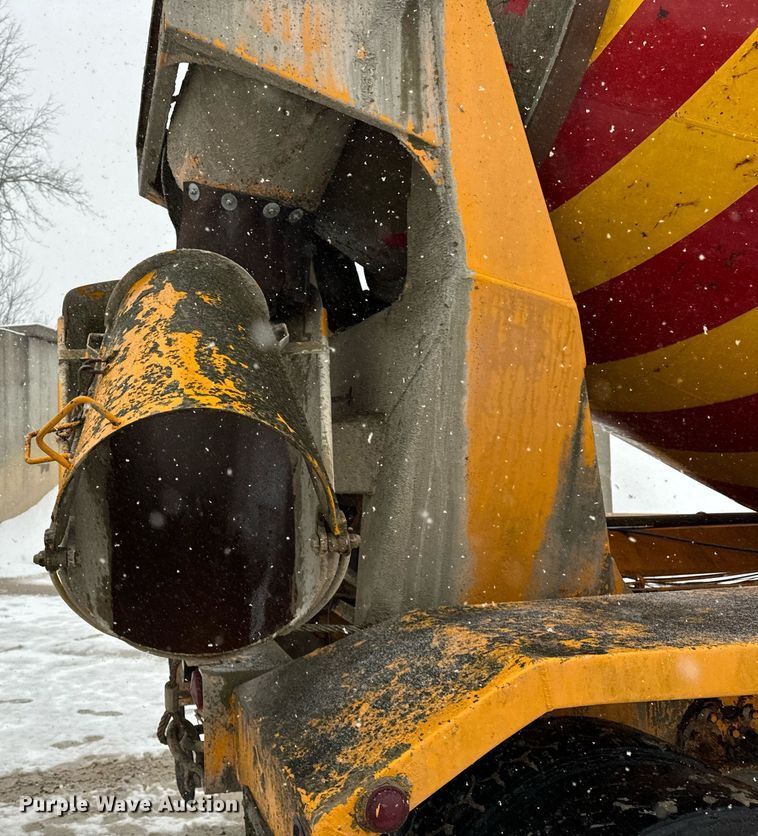 image for item DT2249 1988 Oshkosh  F-1840-SP ready mix truck