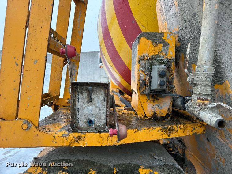 image for item DT2249 1988 Oshkosh  F-1840-SP ready mix truck