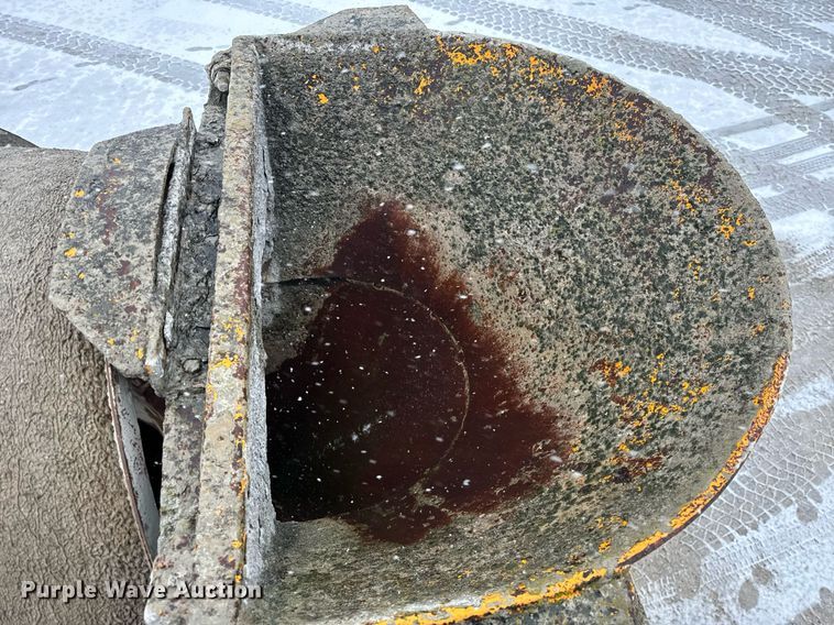 image for item DT2249 1988 Oshkosh  F-1840-SP ready mix truck