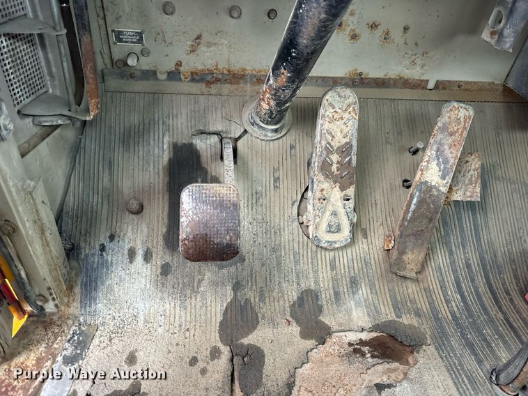 image for item DT2249 1988 Oshkosh  F-1840-SP ready mix truck