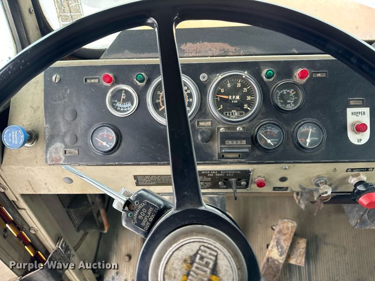 image for item DT2249 1988 Oshkosh  F-1840-SP ready mix truck