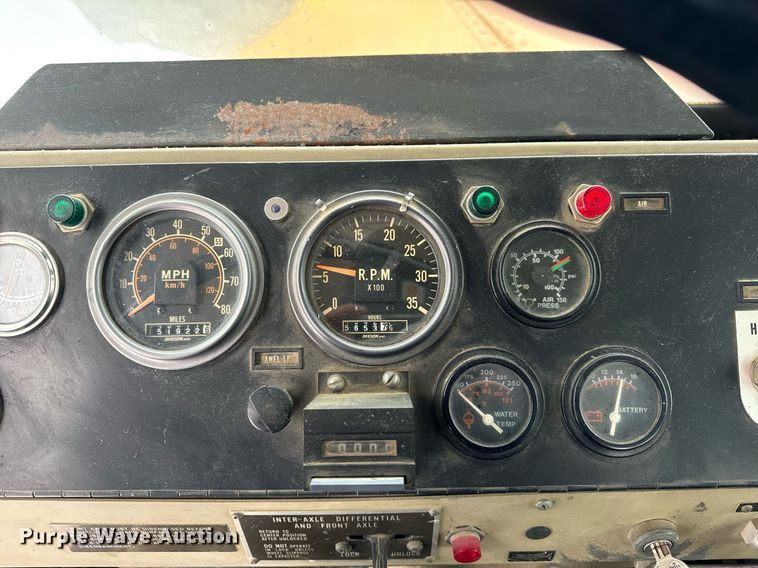 image for item DT2249 1988 Oshkosh  F-1840-SP ready mix truck