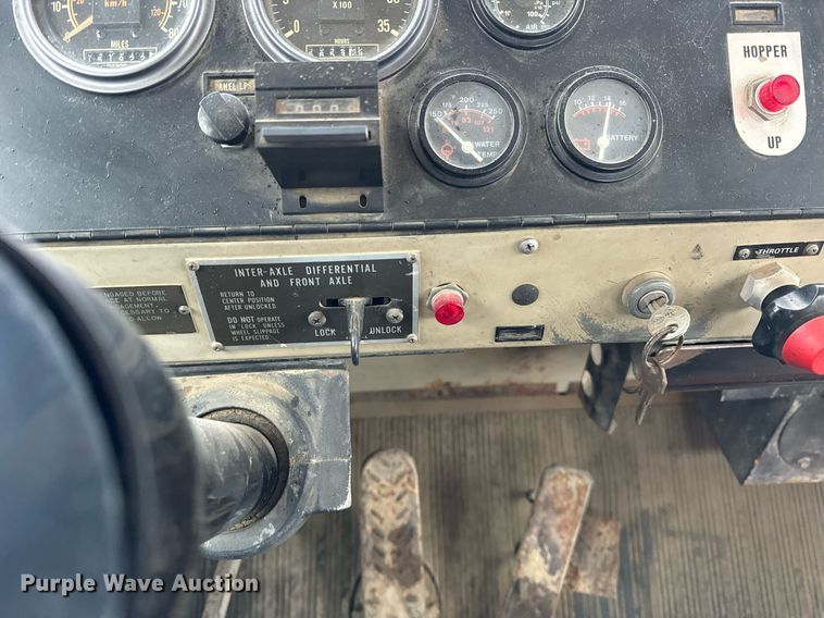 image for item DT2249 1988 Oshkosh  F-1840-SP ready mix truck