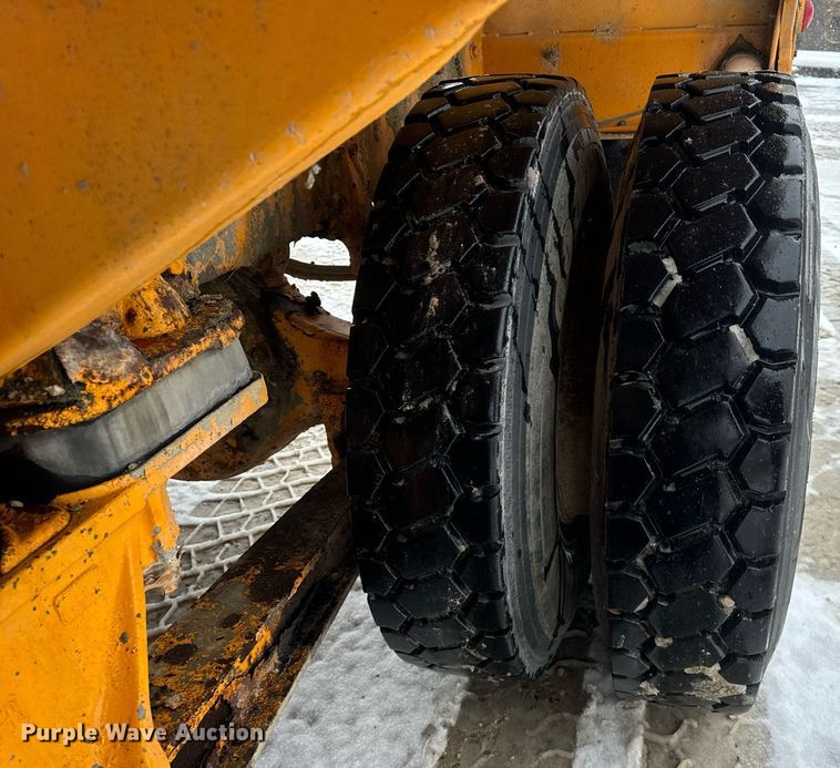 image for item DT2249 1988 Oshkosh  F-1840-SP ready mix truck