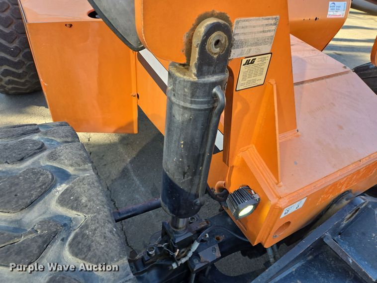 image for item DT5370 2012 JLG 10054 telehandler
