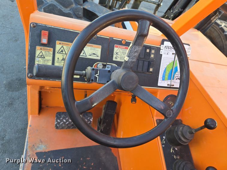 image for item DT5370 2012 JLG 10054 telehandler