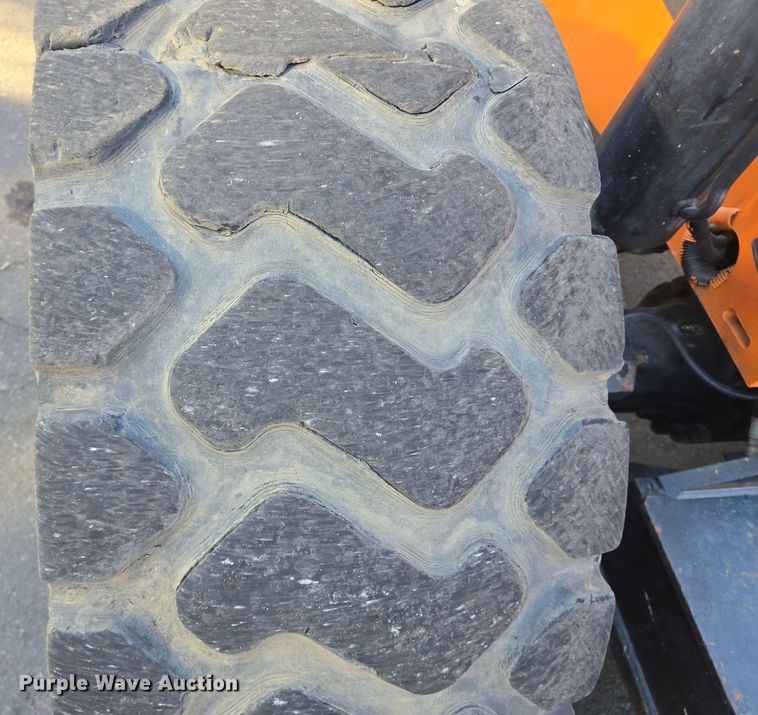 image for item DT5370 2012 JLG 10054 telehandler