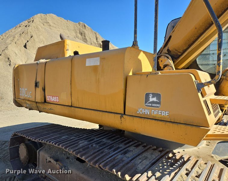 image for item DT5371 2005 John Deere 330C LC excavator