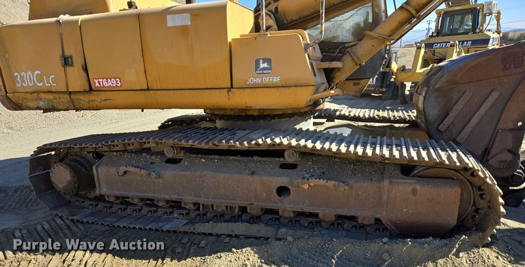 image for item DT5371 2005 John Deere 330C LC excavator