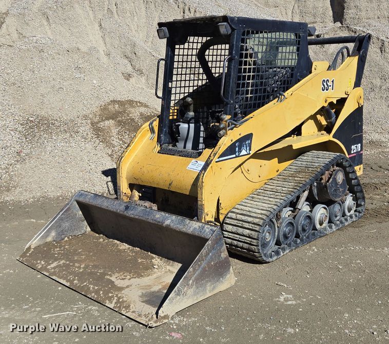 image for item DT5372 2006 Caterpillar 257B tracked skid steer loader
