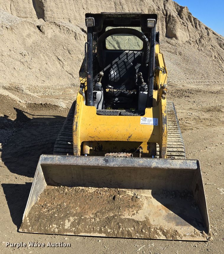 image for item DT5372 2006 Caterpillar 257B tracked skid steer loader