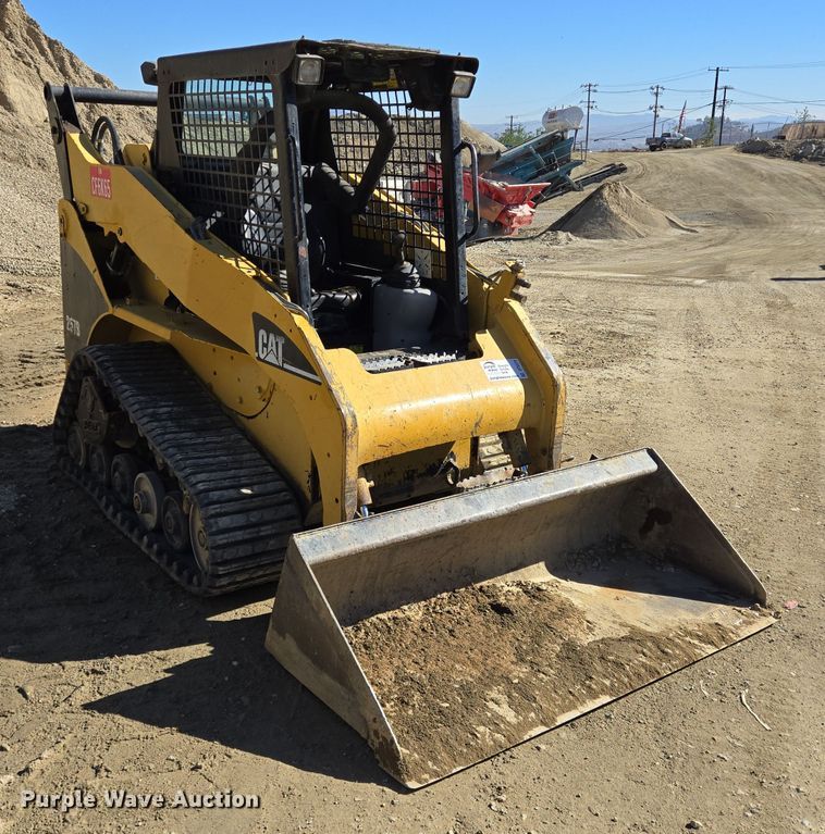 image for item DT5372 2006 Caterpillar 257B tracked skid steer loader