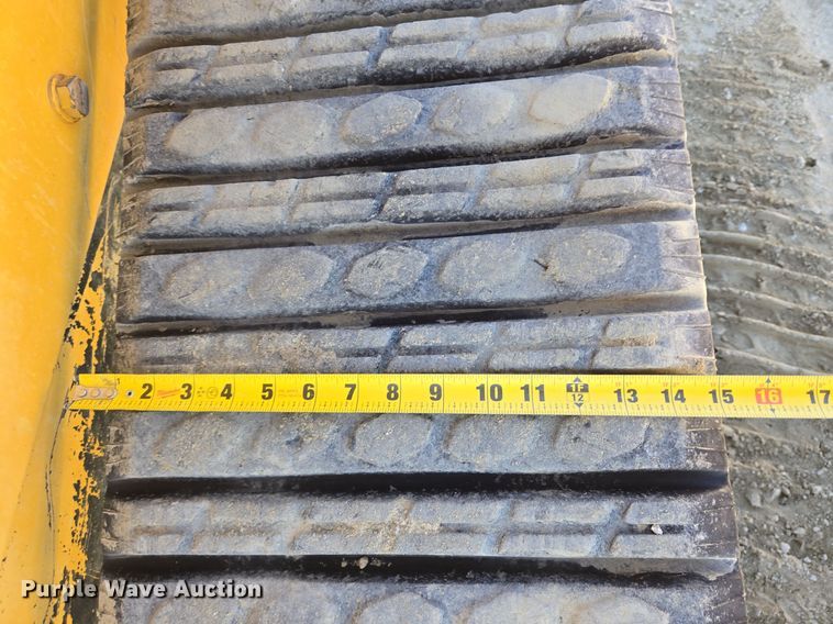 image for item DT5372 2006 Caterpillar 257B tracked skid steer loader