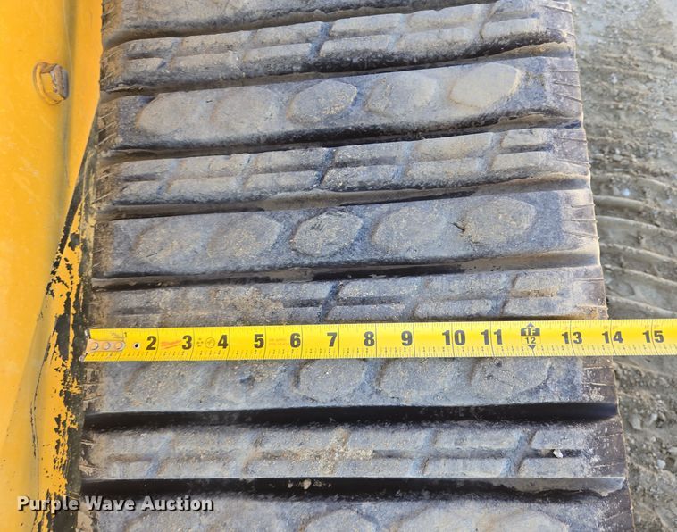 image for item DT5372 2006 Caterpillar 257B tracked skid steer loader