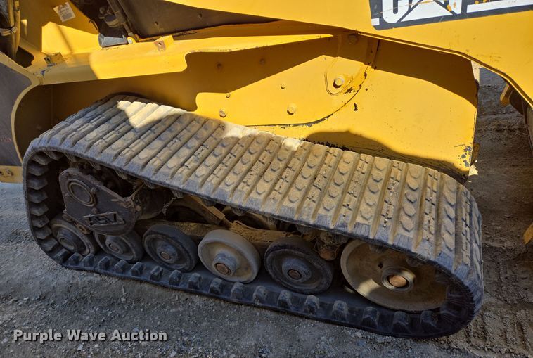 image for item DT5372 2006 Caterpillar 257B tracked skid steer loader