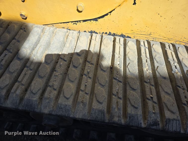 image for item DT5372 2006 Caterpillar 257B tracked skid steer loader