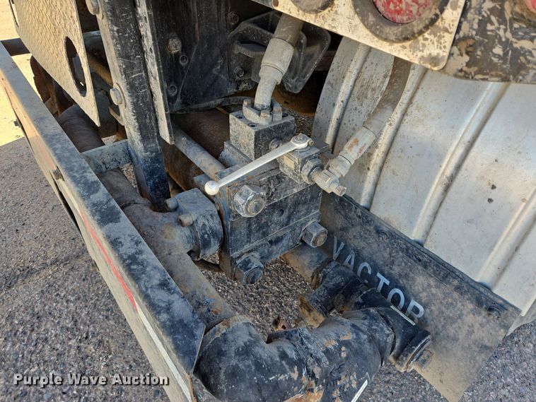 image for item DT5390 2002 International 2554 sewer jetter truck